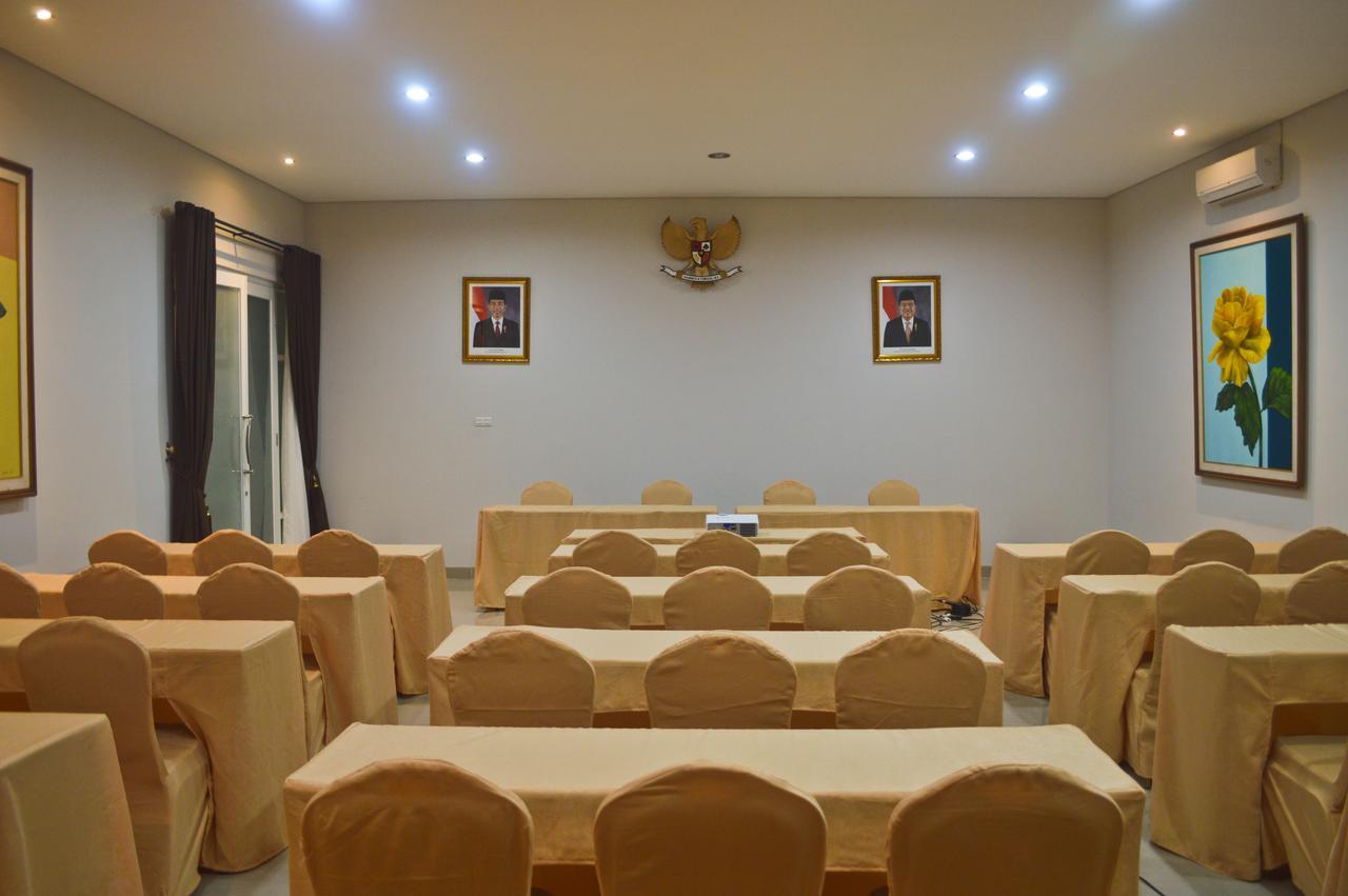 The Cabin Tanjung Hotel Wonosobo Exterior photo